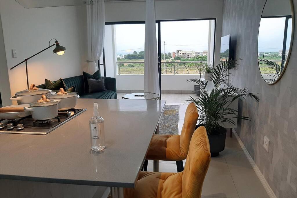 Mikeys Place On New: 2Bed2Bath No.1 With Free Wifinetflix Midrand Eksteriør billede